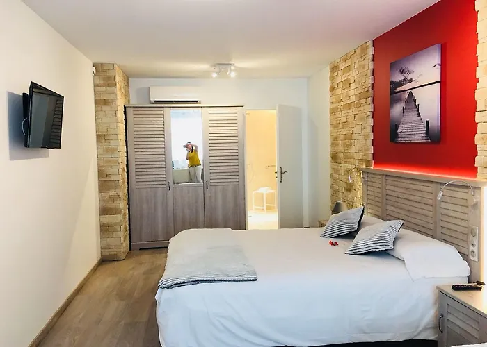 オテル テラノストラ 3*